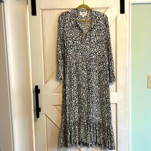 Anthropologie long sleeved maxi dress